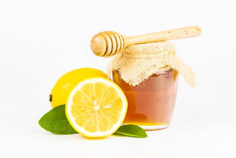 Lemon and honey for frizzy hair