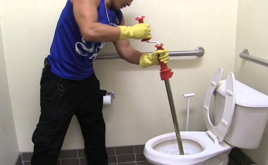 how to unclog a blocked toilet